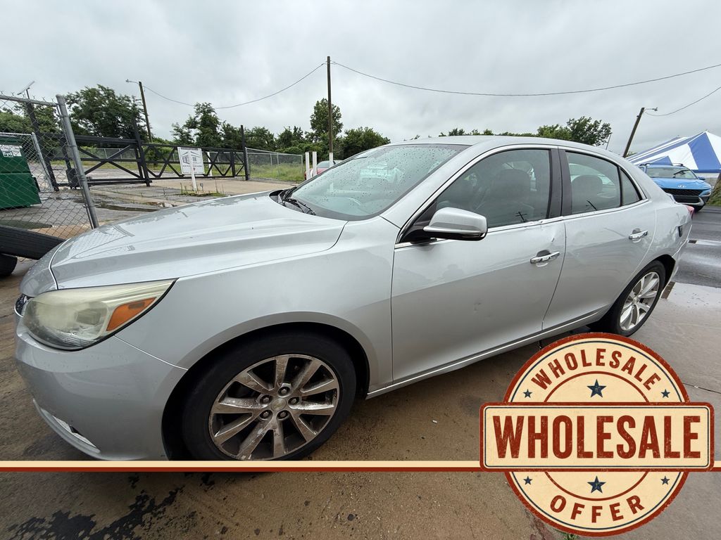 Silver Ice Metallic 2015 Chevrolet Malibu Sedan Front-Wheel Drive 6-Speed Automatic Overdrive