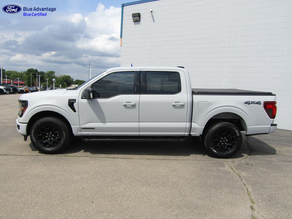 View vehicle photo 2