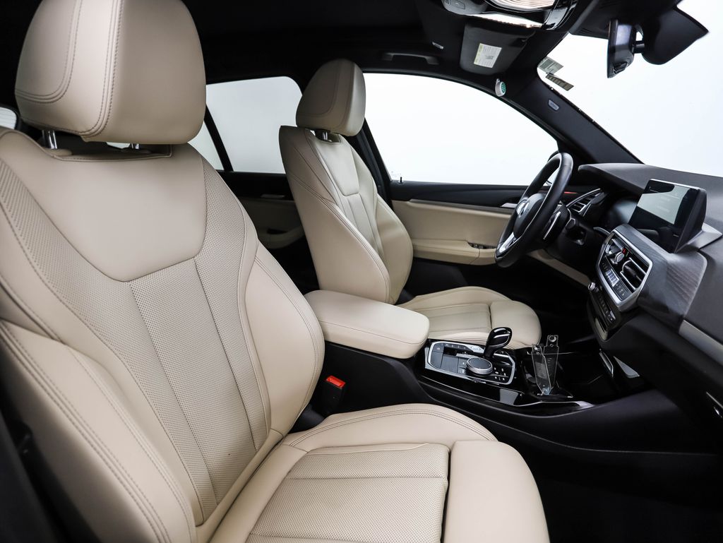 Thumbnail: 2023 BMW X3 - 31