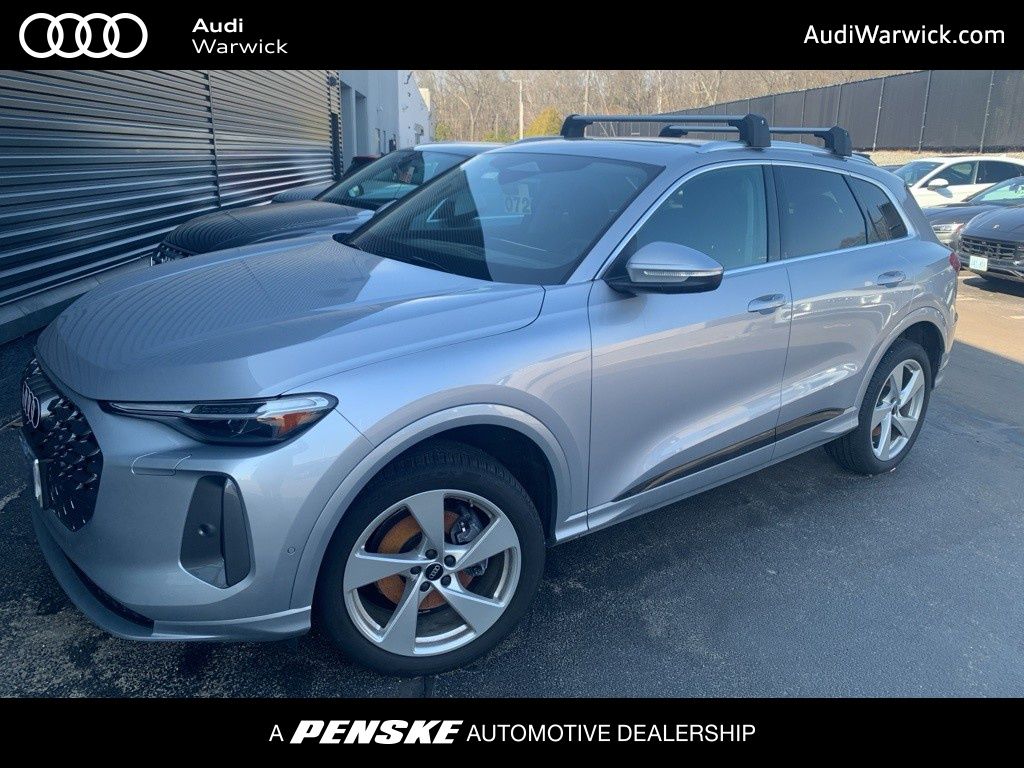 Thumbnail: 2025 Audi Q5 - 1