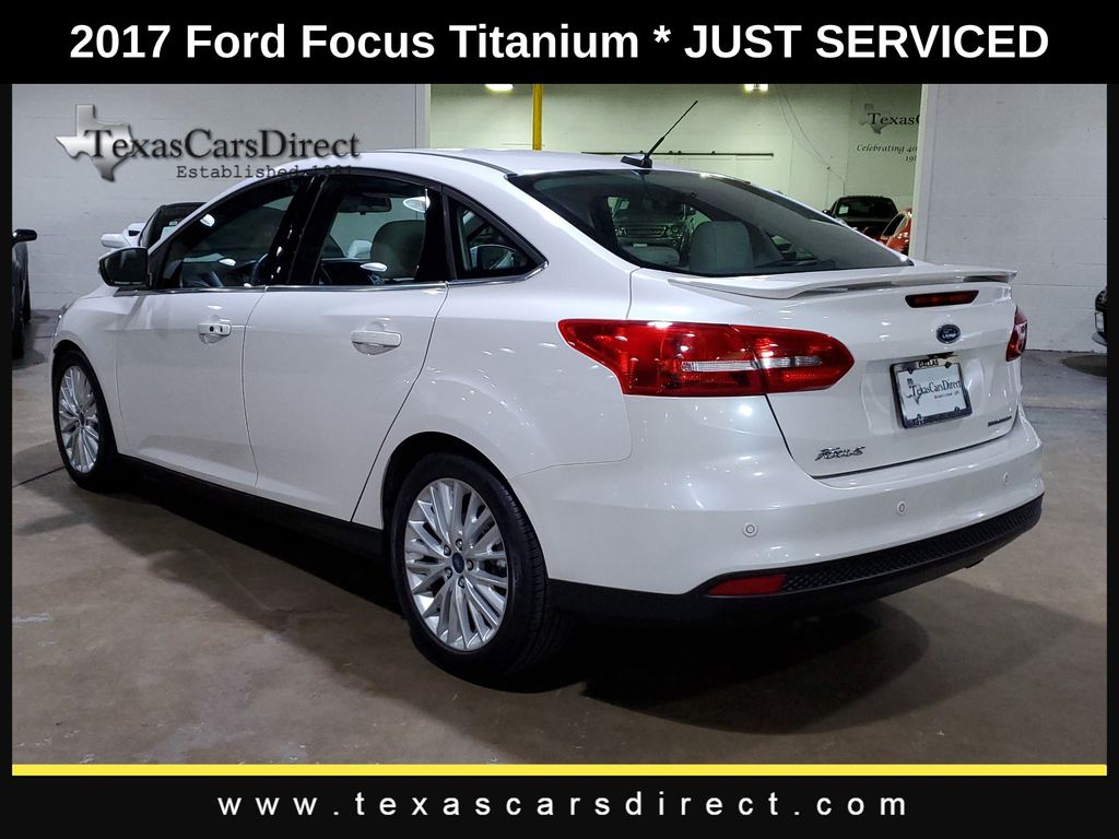 2017 Ford Focus Titanium 13