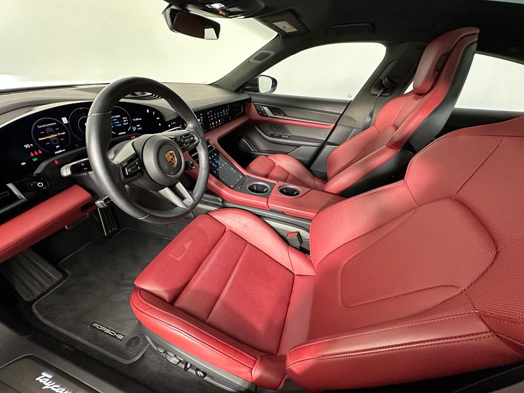 Thumbnail: 2020 Porsche Taycan - 4