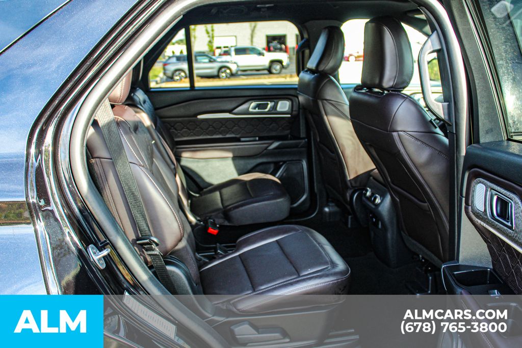 Used 2025 Black Ford Platinum image 16