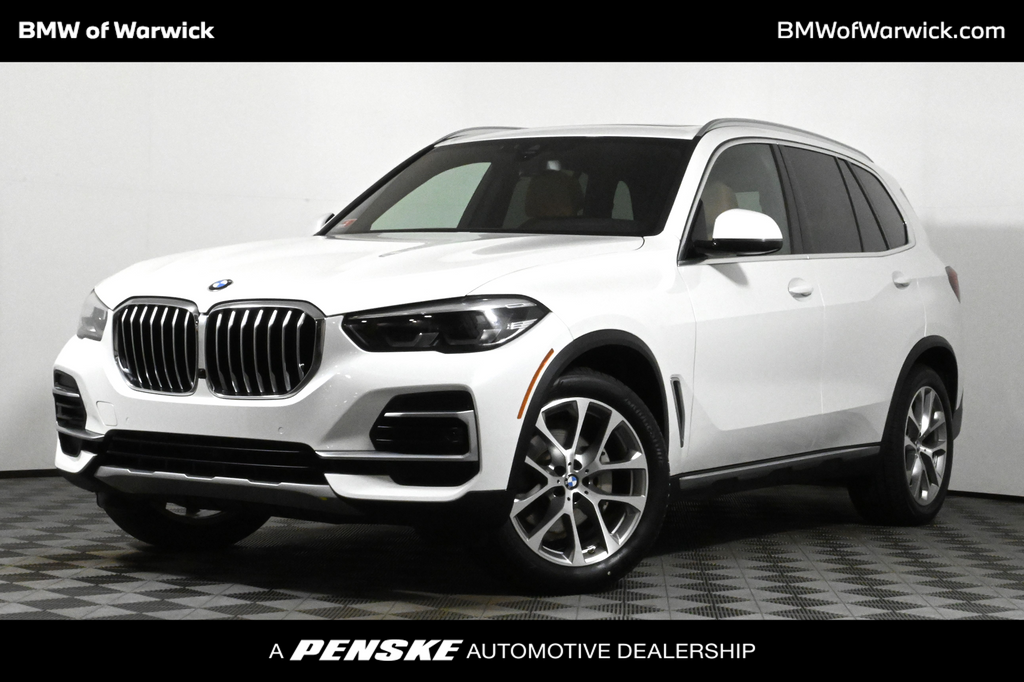 2022 BMW X5 xDrive40i Hero Image