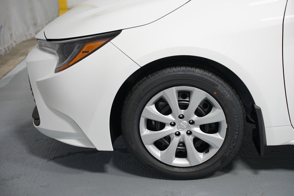 Thumbnail: 2025 Toyota Corolla - 5