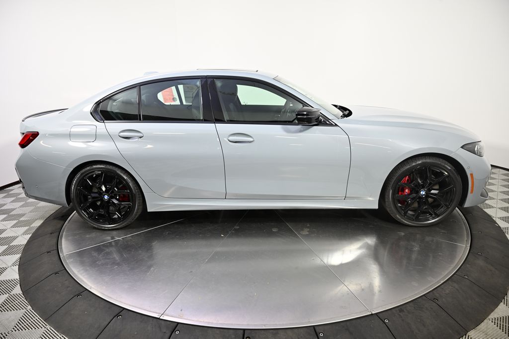 Thumbnail: 2025 BMW 3 Series - 6