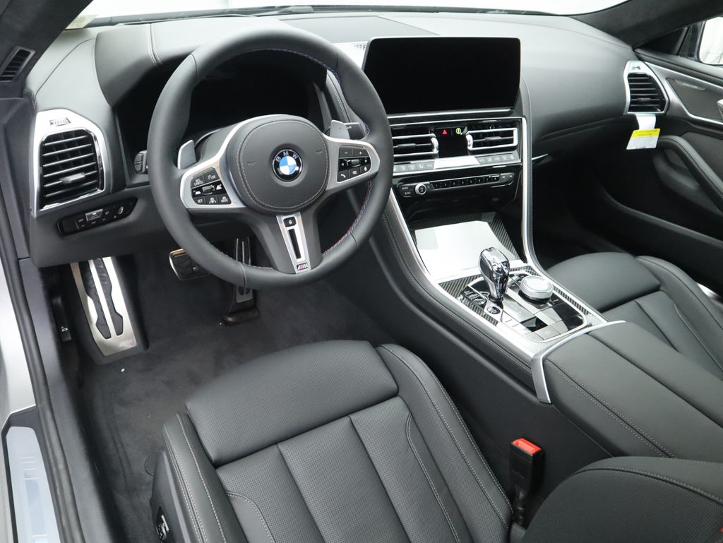 Thumbnail: 2026 BMW 8 Series - 10