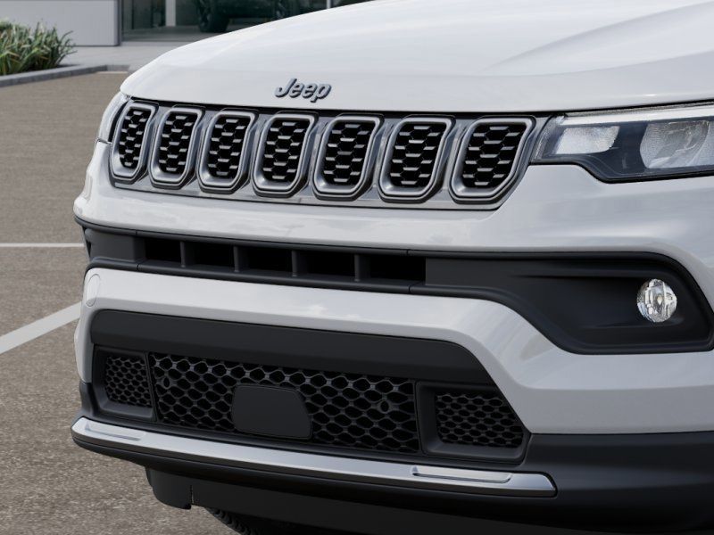 New 2026 White/off-white Jeep Latitude image 12