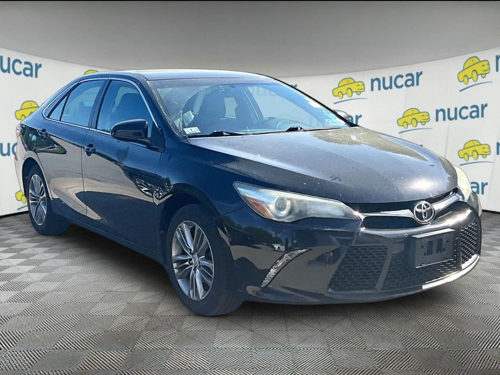 2015 Toyota Camry — photo 1