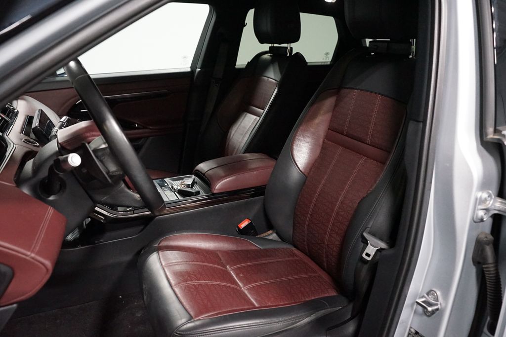 Thumbnail: 2020 Land Rover Range Rover Evoque - 6