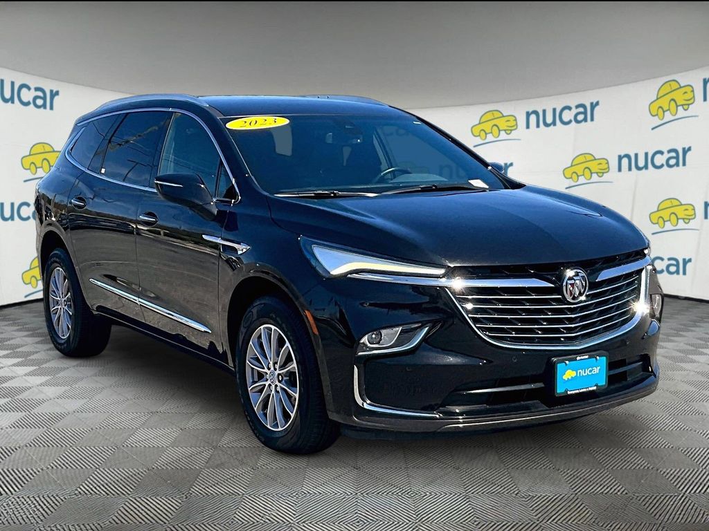 2023 Buick Enclave Essence AWD