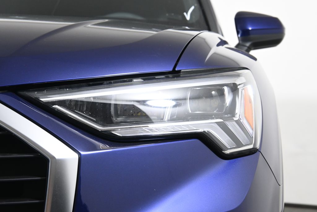 Thumbnail: 2025 Audi Q3 - 10