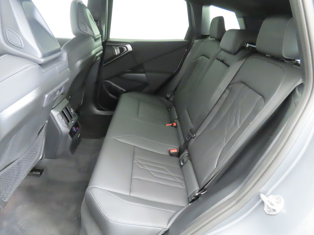 Thumbnail: 2026 BMW X3 - 21
