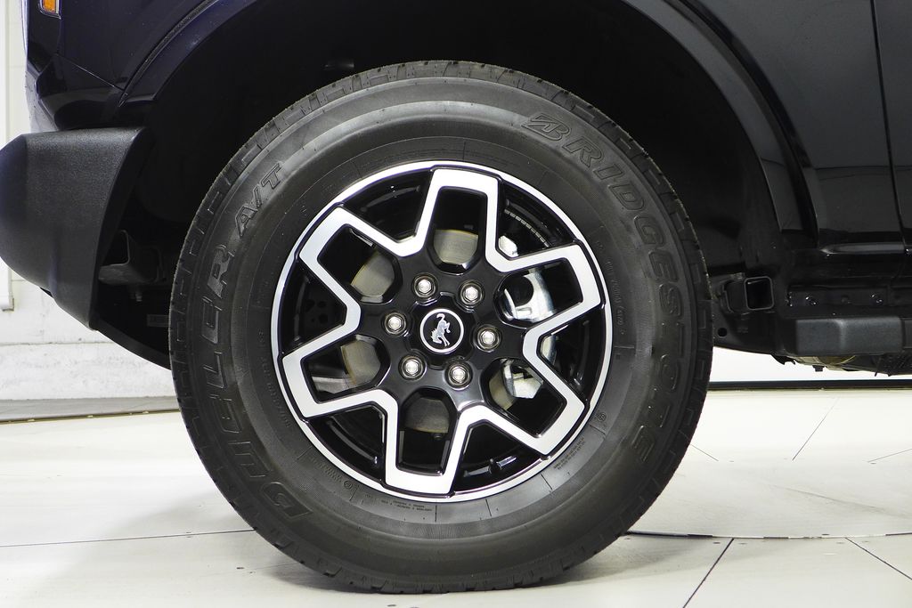 Thumbnail: 2023 Ford Bronco - 5