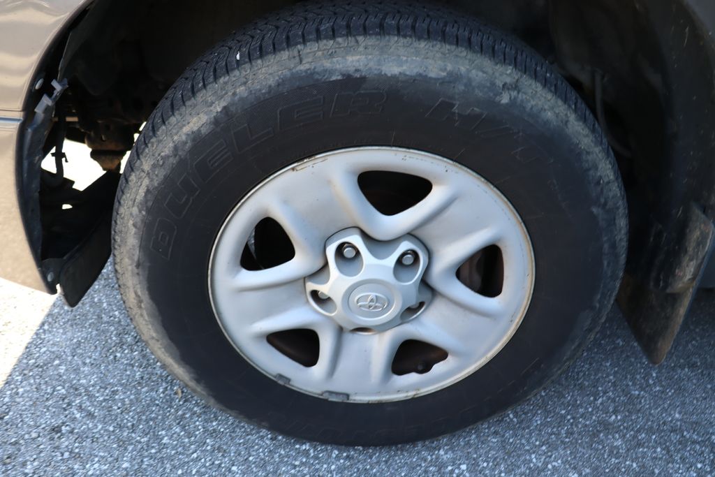 Thumbnail: 2010 Toyota Tundra - 4