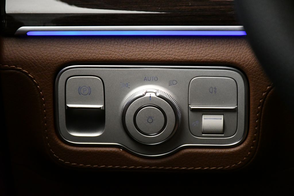 Thumbnail: 2025 Mercedes-Benz GLE - 22