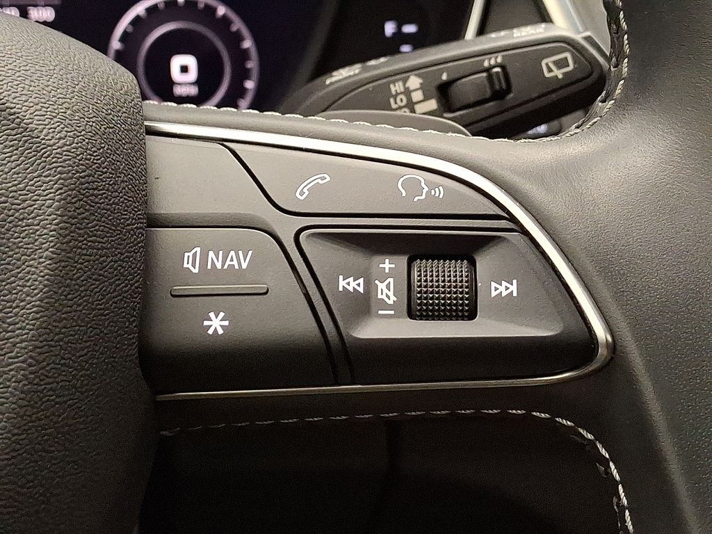 2020 Audi SQ5 Premium Plus 26