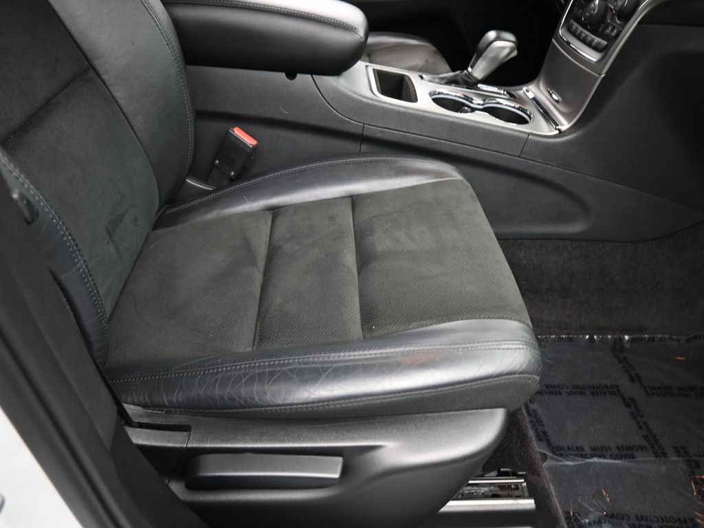 Used 2018 Bright White Clearcoat Jeep Altitude image 39