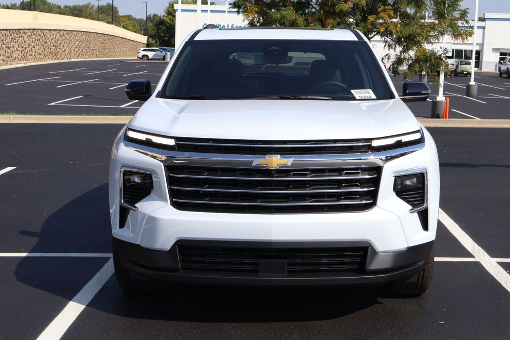 Thumbnail: 2026 Chevrolet Traverse - 2