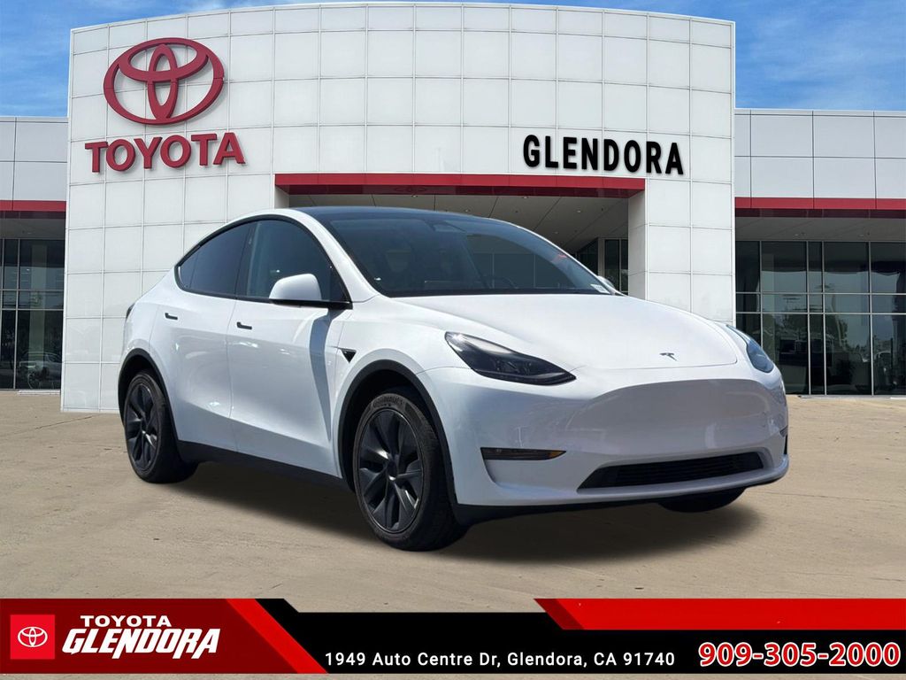 Pearl White Multi-Coat 2024 Tesla Model Y Long Range RWD SUV / Crossover Rear-Wheel Drive 1-Speed Automatic