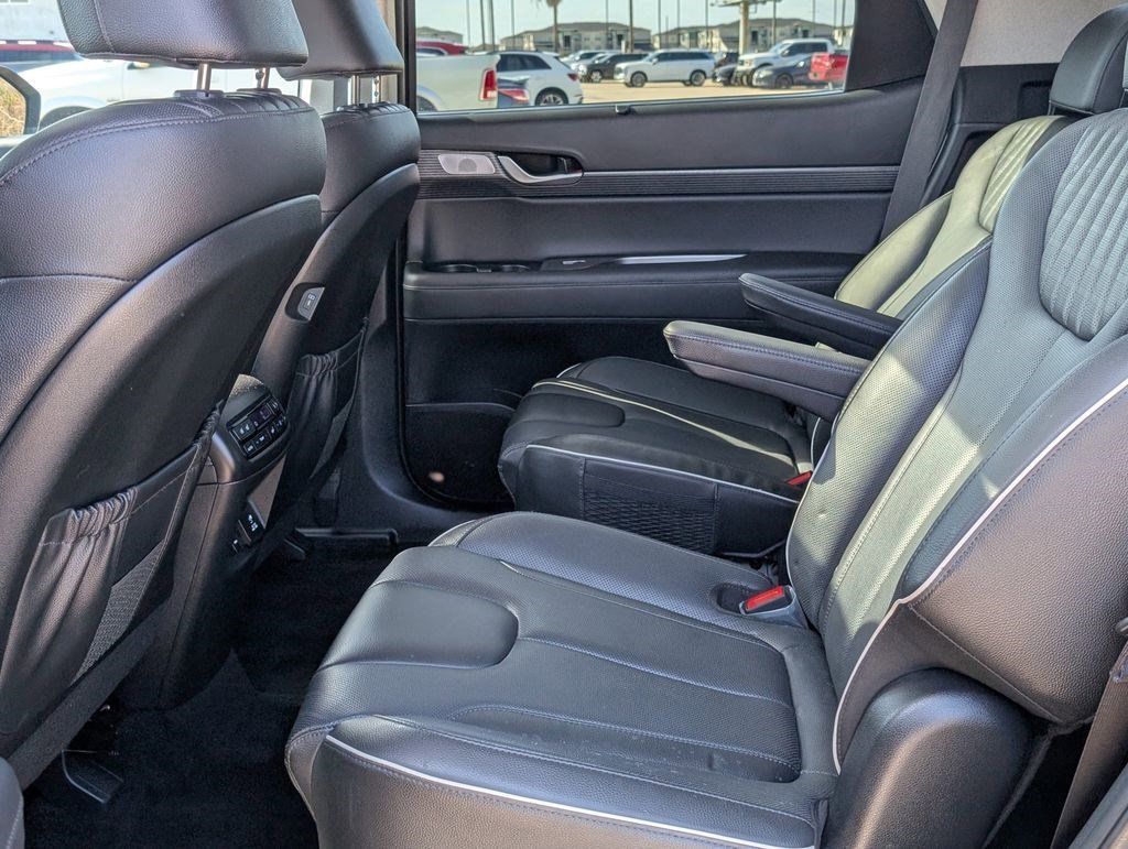2024 Hyundai Palisade Limited Gray at Shottenkirk Kia Fort Bend