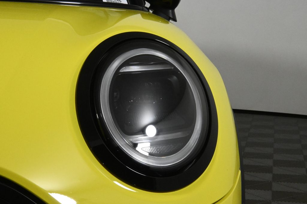 Thumbnail: 2025 MINI Cooper - 11