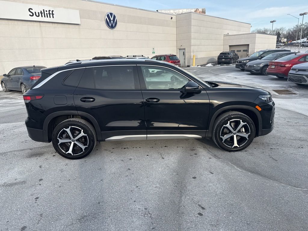 2025 Volkswagen Tiguan 2.0T SE Black at Subaru and VW of Moon Township