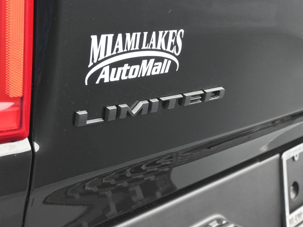 New 2026 Diamond Black Crystal Pearlcoat Ram Limited image 33