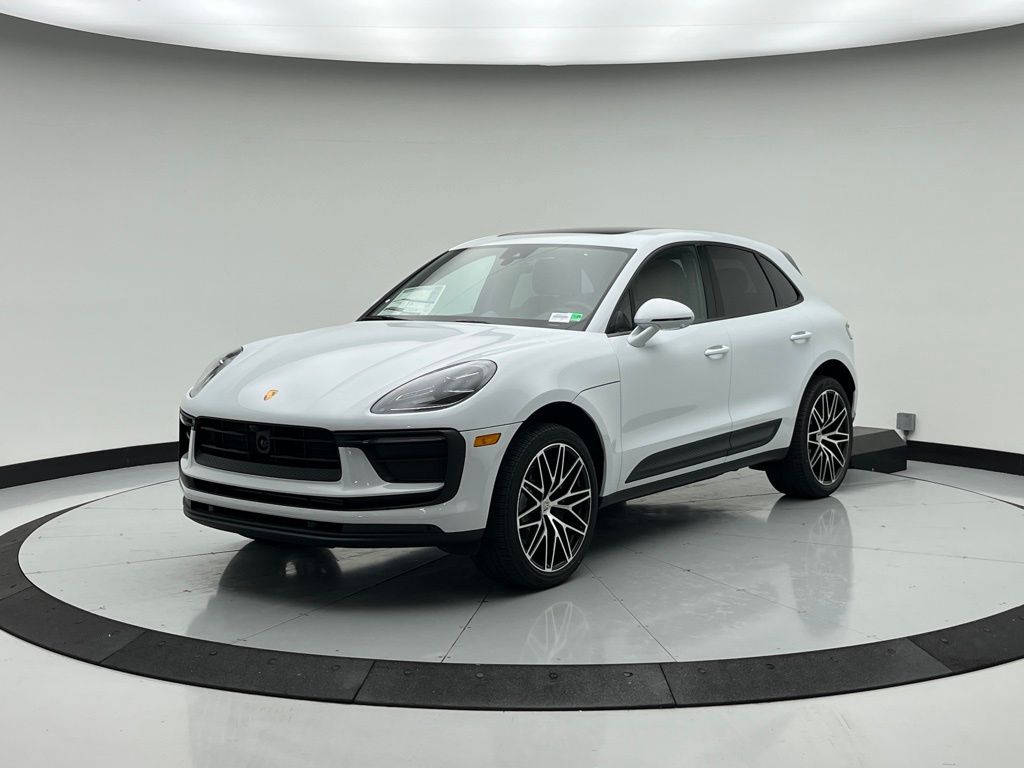 Thumbnail: 2026 Porsche Macan - 1