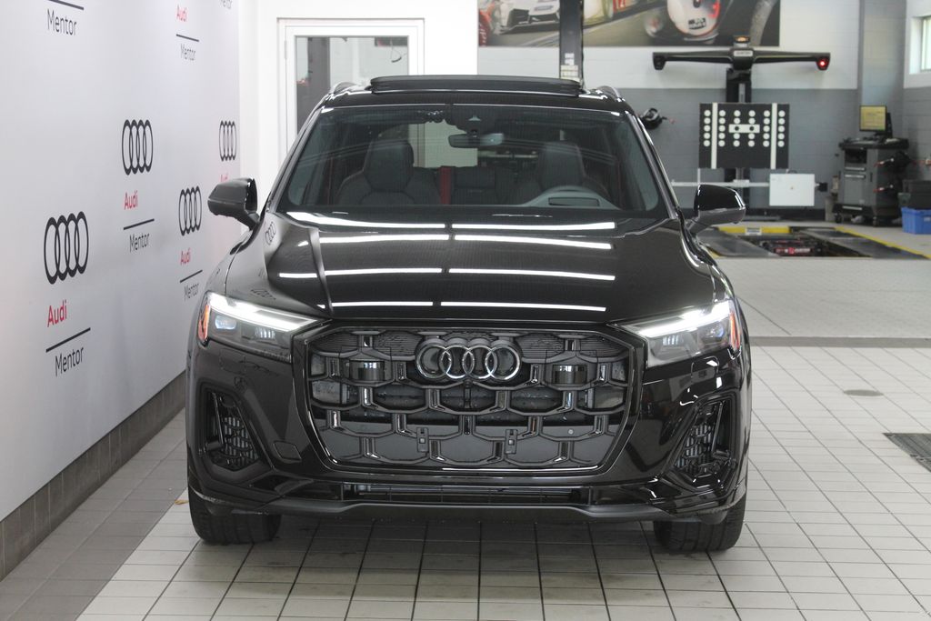 Thumbnail: 2026 Audi Q7 - 8