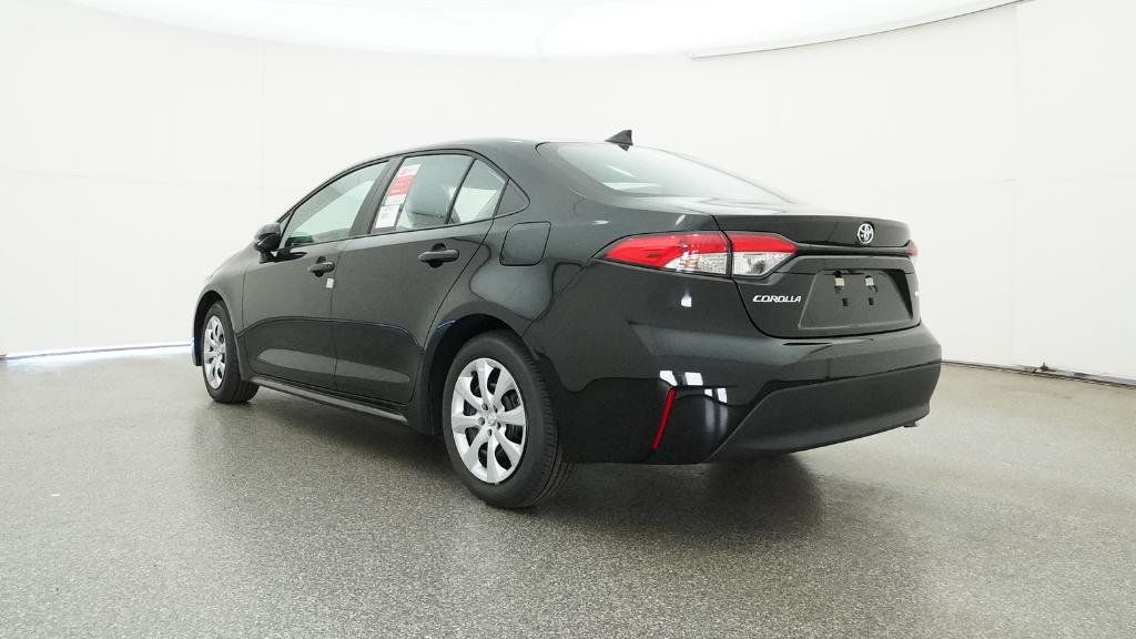 2025 Toyota Corolla LE 32