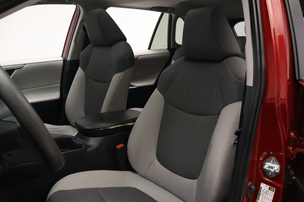 Thumbnail: 2024 Toyota RAV4 - 13