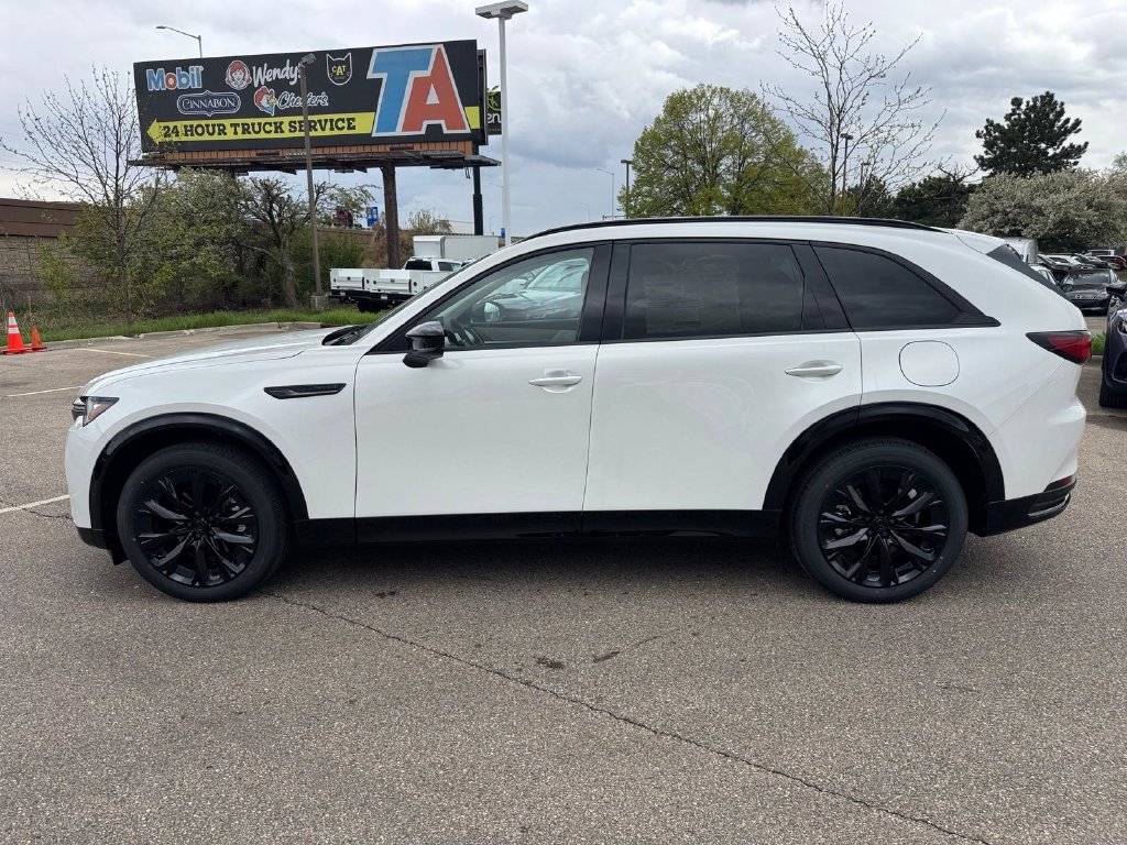 New 2026 Rhodium White Premium Mazda 3.3 Turbo S Premium image 3