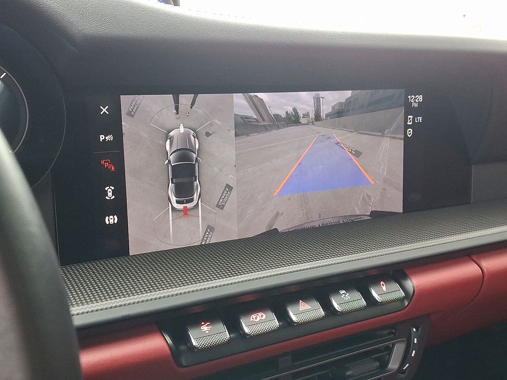 Thumbnail: 2022 Porsche 911 - 17