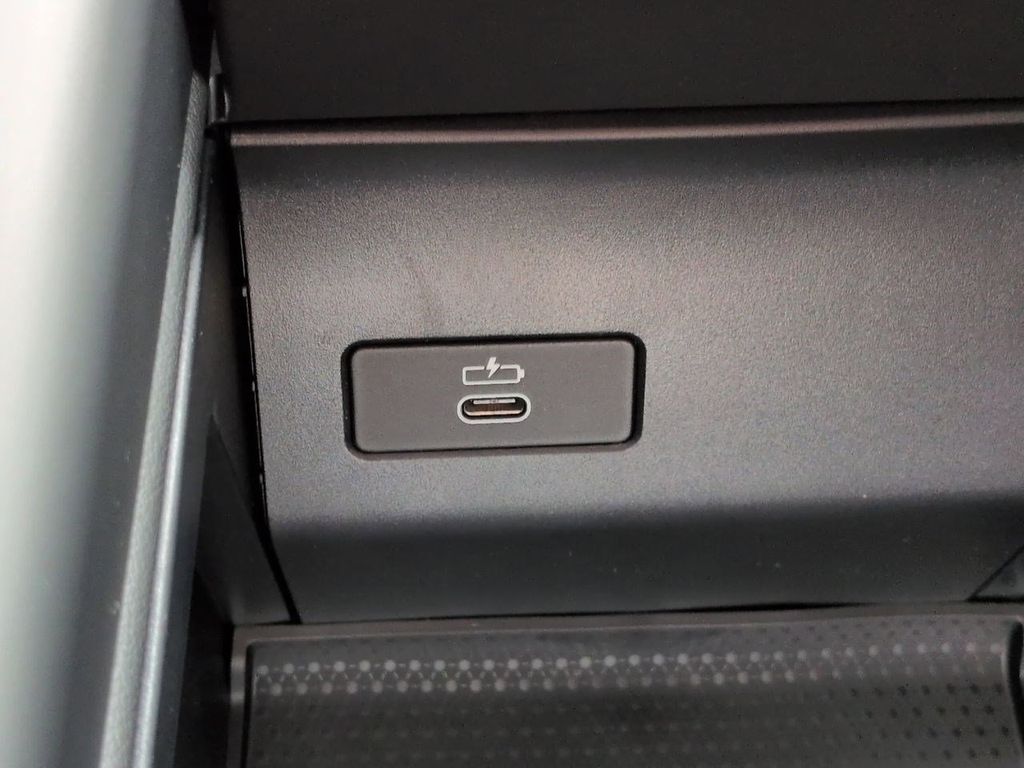 New 2026 Black BMW xDrive40i image 23