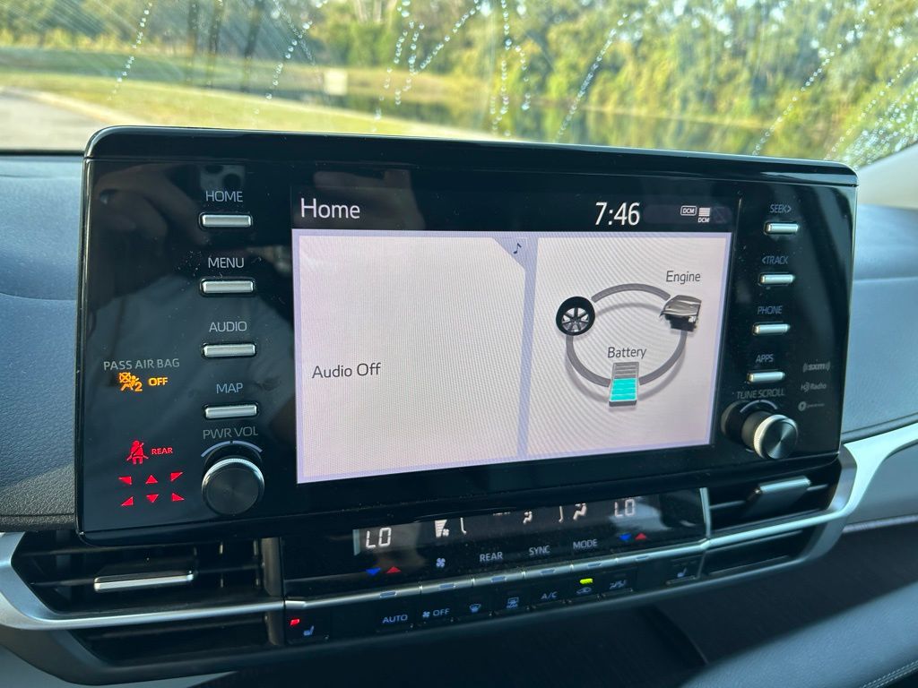 Thumbnail: 2024 Toyota Sienna - 25