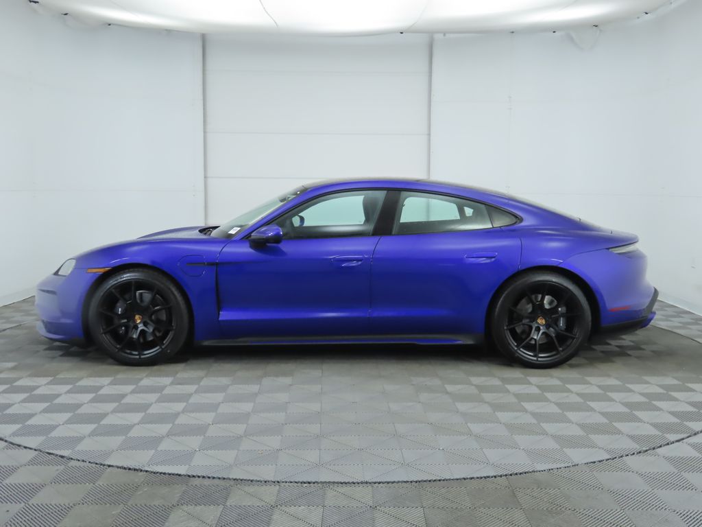 Thumbnail: 2025 Porsche Taycan - 2