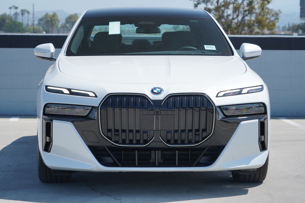 Thumbnail: 2026 BMW i7 - 2
