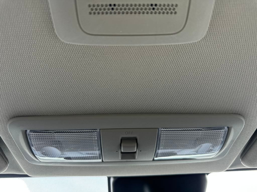 2025 Nissan Frontier SV photo
