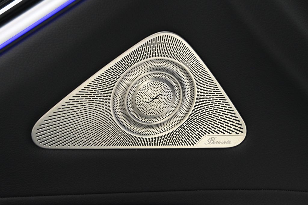 Thumbnail: 2022 Mercedes-Benz S-Class - 32