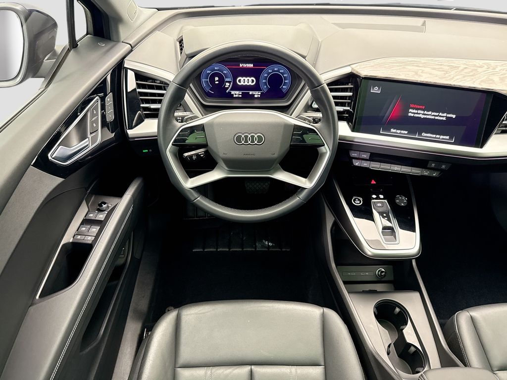 Thumbnail: 2023 Audi Q4 e-tron - 10