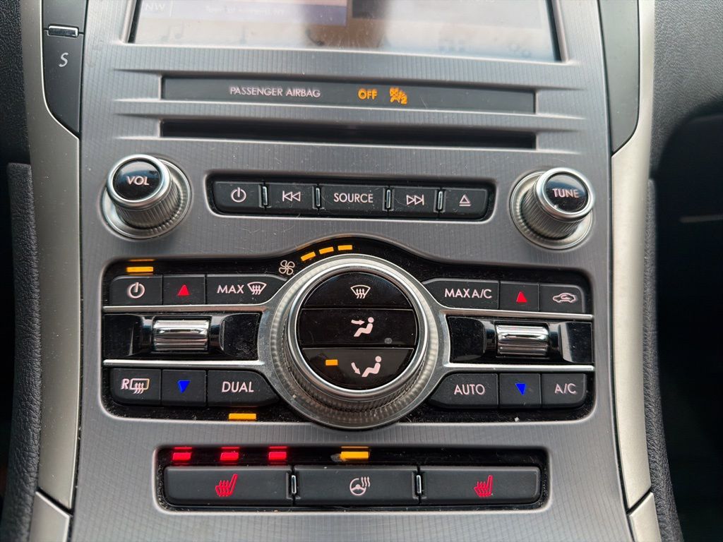 Used 2019 Brown Lincoln Reserve image 9