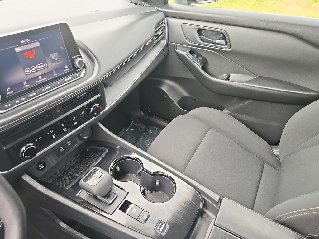 Used 2024 Nissan Rogue SUV