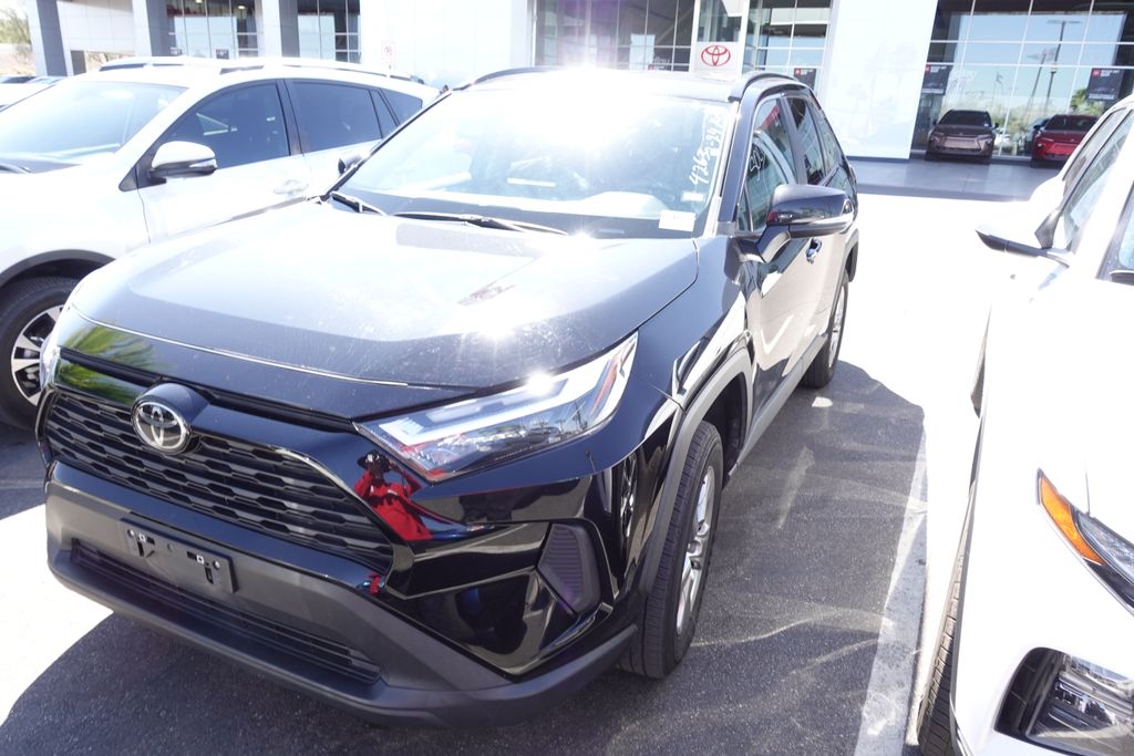 2024 Toyota RAV4 XLE
