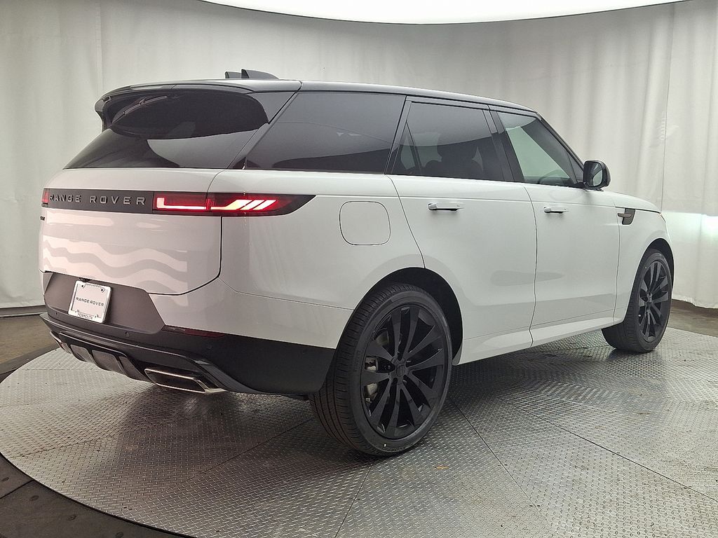 Thumbnail: 2026 Land Rover Range Rover Sport - 3