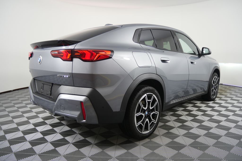 Thumbnail: 2025 BMW X2 - 3