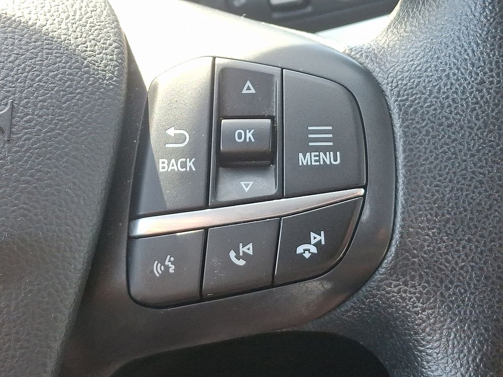 2020 Ford Escape SE 23