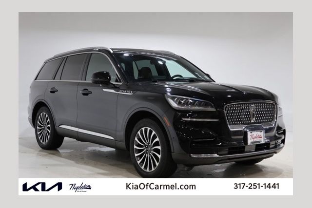 2023 Lincoln Aviator Negro (Black Metallic) SUV/Crossover Tracción en las cuatro ruedas Automática