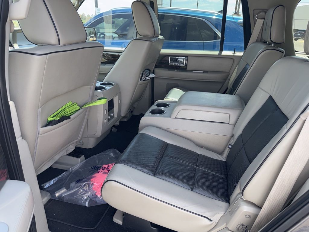 Thumbnail: 2010 Lincoln Navigator - 9