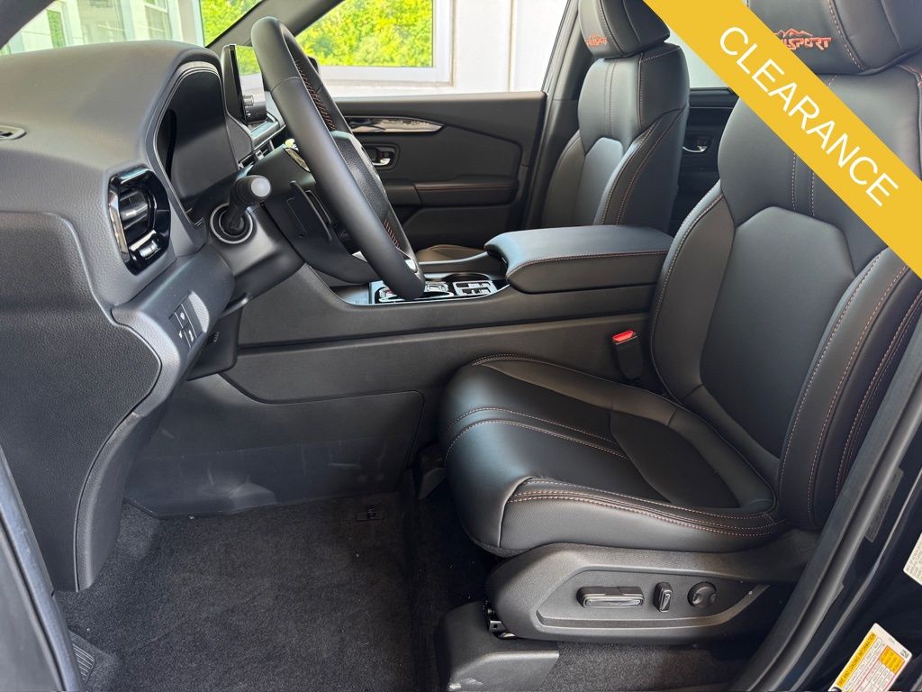 2025 Honda Pilot TrailSport - 10